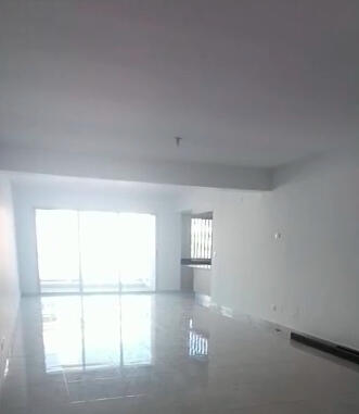 vista del antes y después de este apartamento. Proyecto aún en proceso.